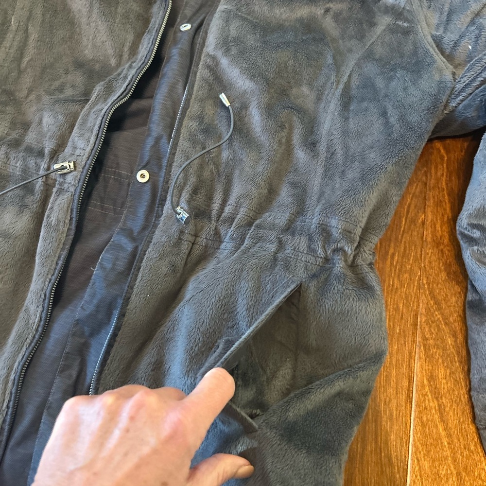 Reversible Rain Jacket - Picture 4 of 5